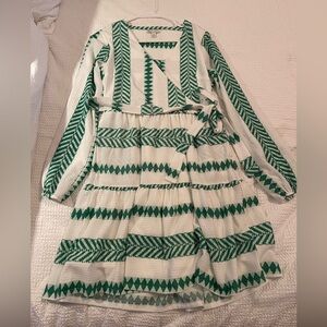 Long Sleeved Green and White Patterned Dress